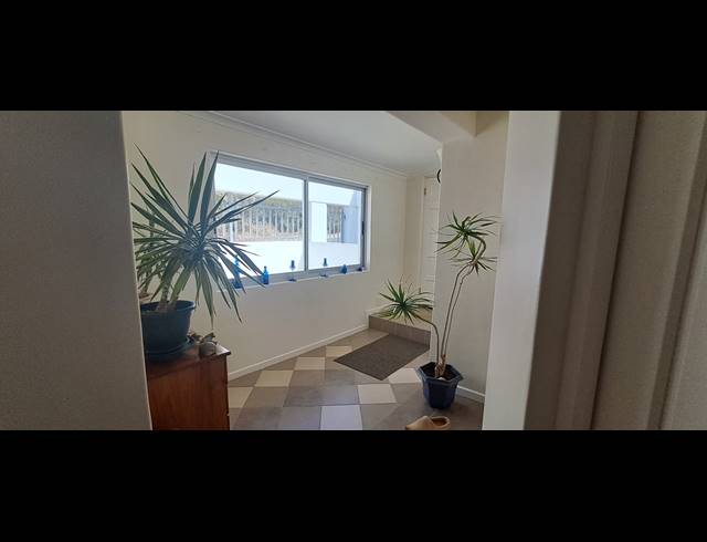 4 BEDROOM HOUSE FOR SALE IN SALDANHA HEIGHTS